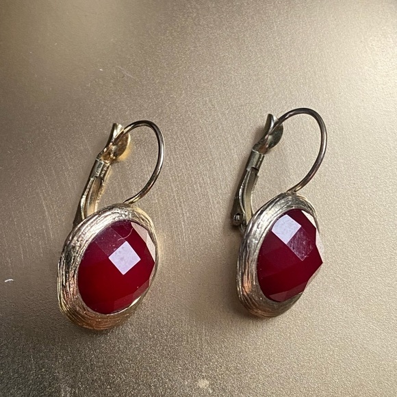 BEAUTIFUL vintage red earrings